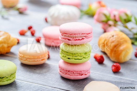 Bild på Colorful French Dessert Macaroons